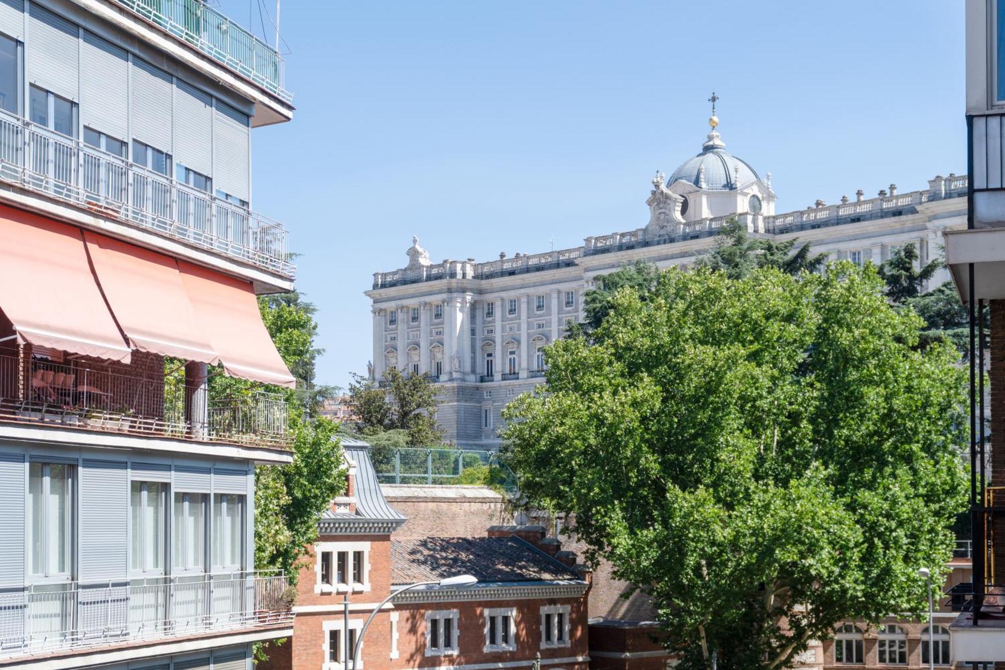 Hotel Angelitomad Madrid Exterior foto